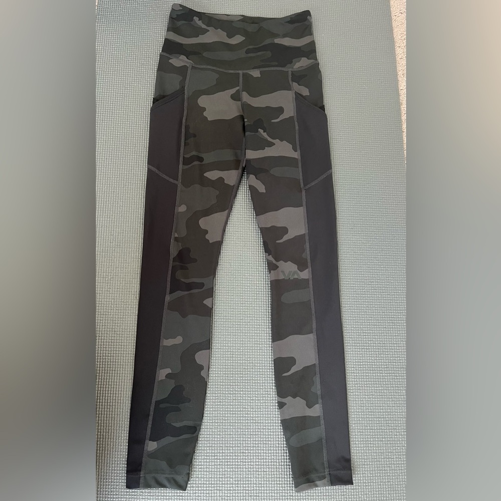 RVCA Athletic Camo Sports Leggings Small